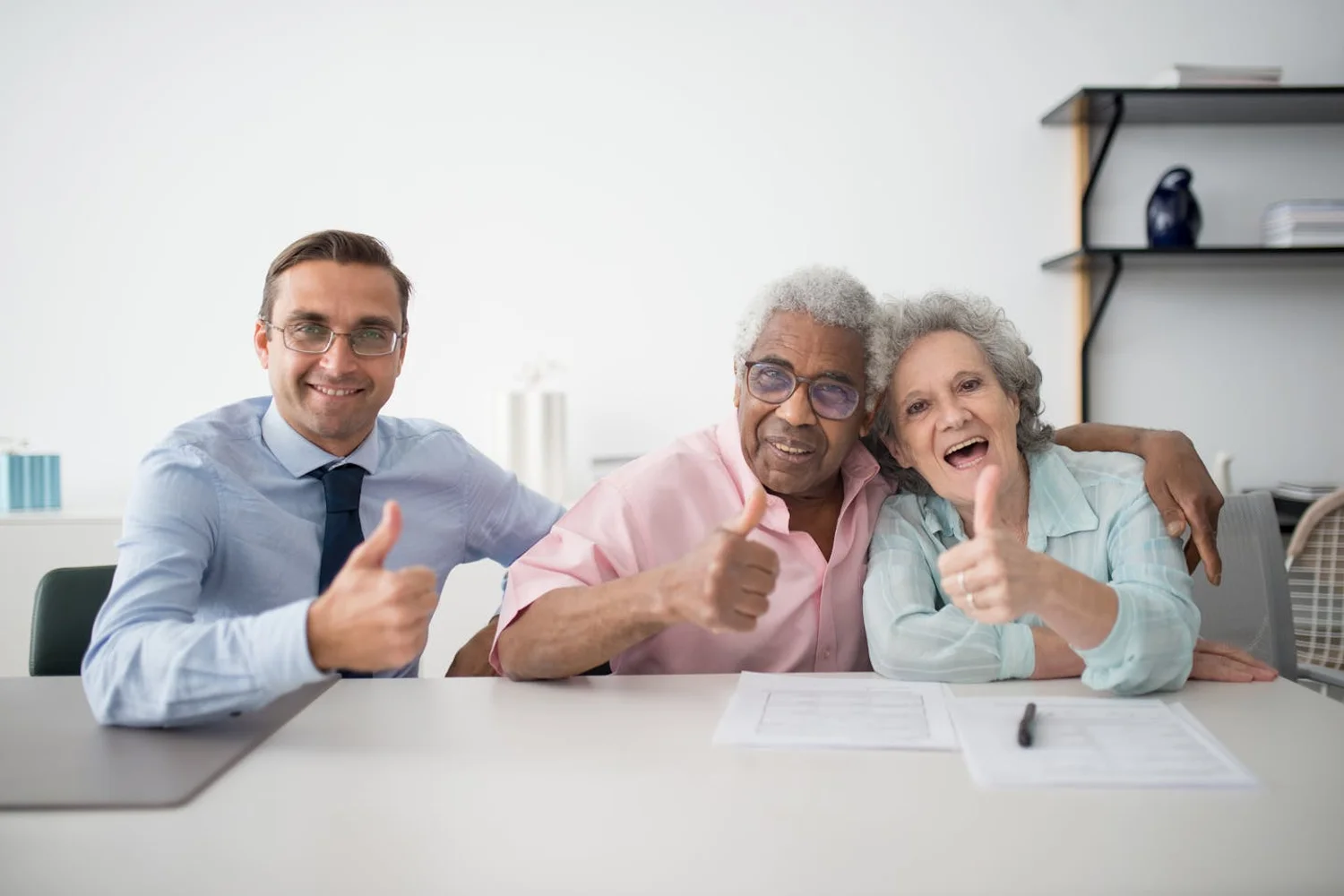 Fono Aprende Colombia · elderly care professional senior group