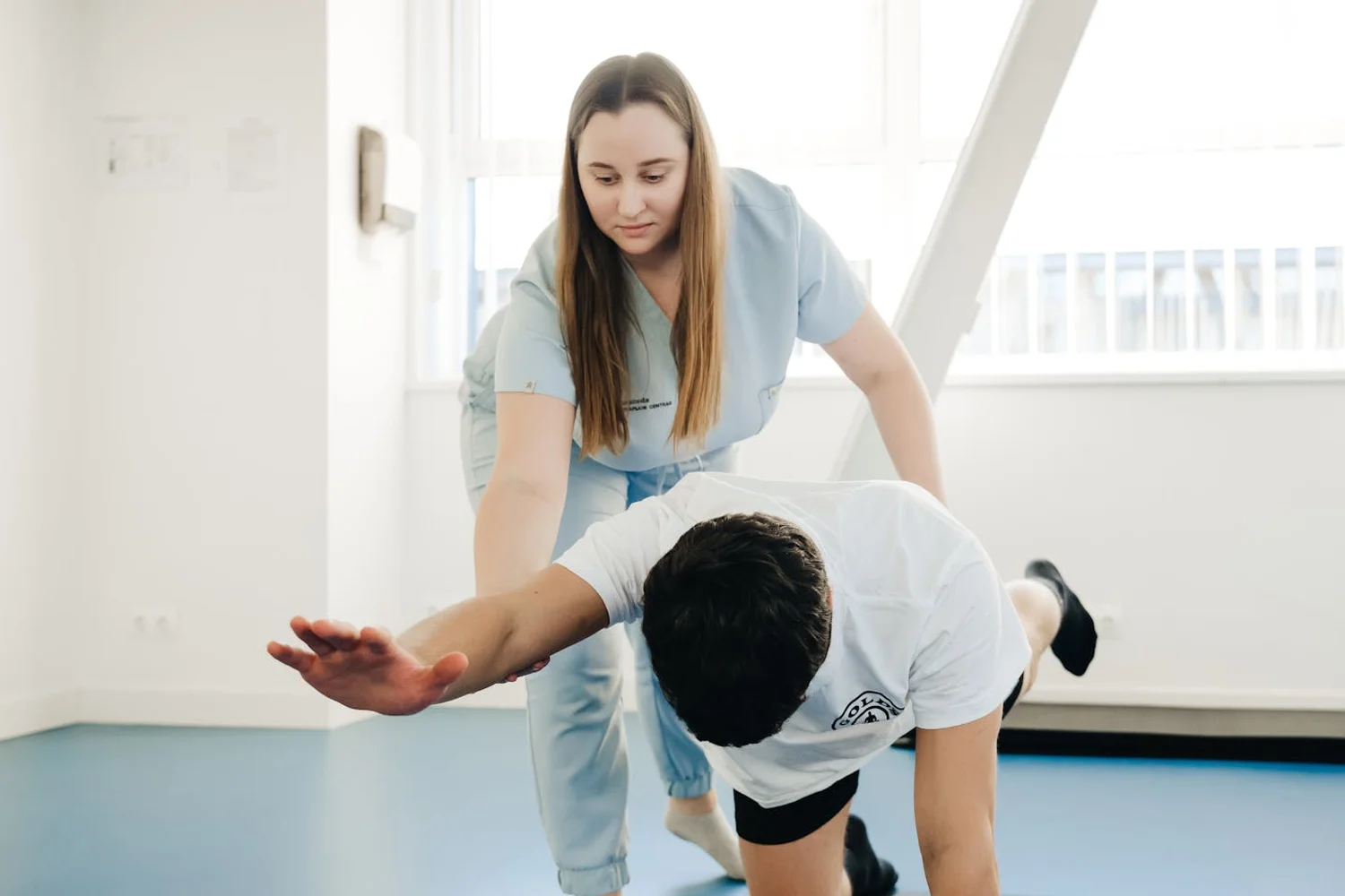 Fono Aprende Colombia · pediatric rehabilitation therapist child
