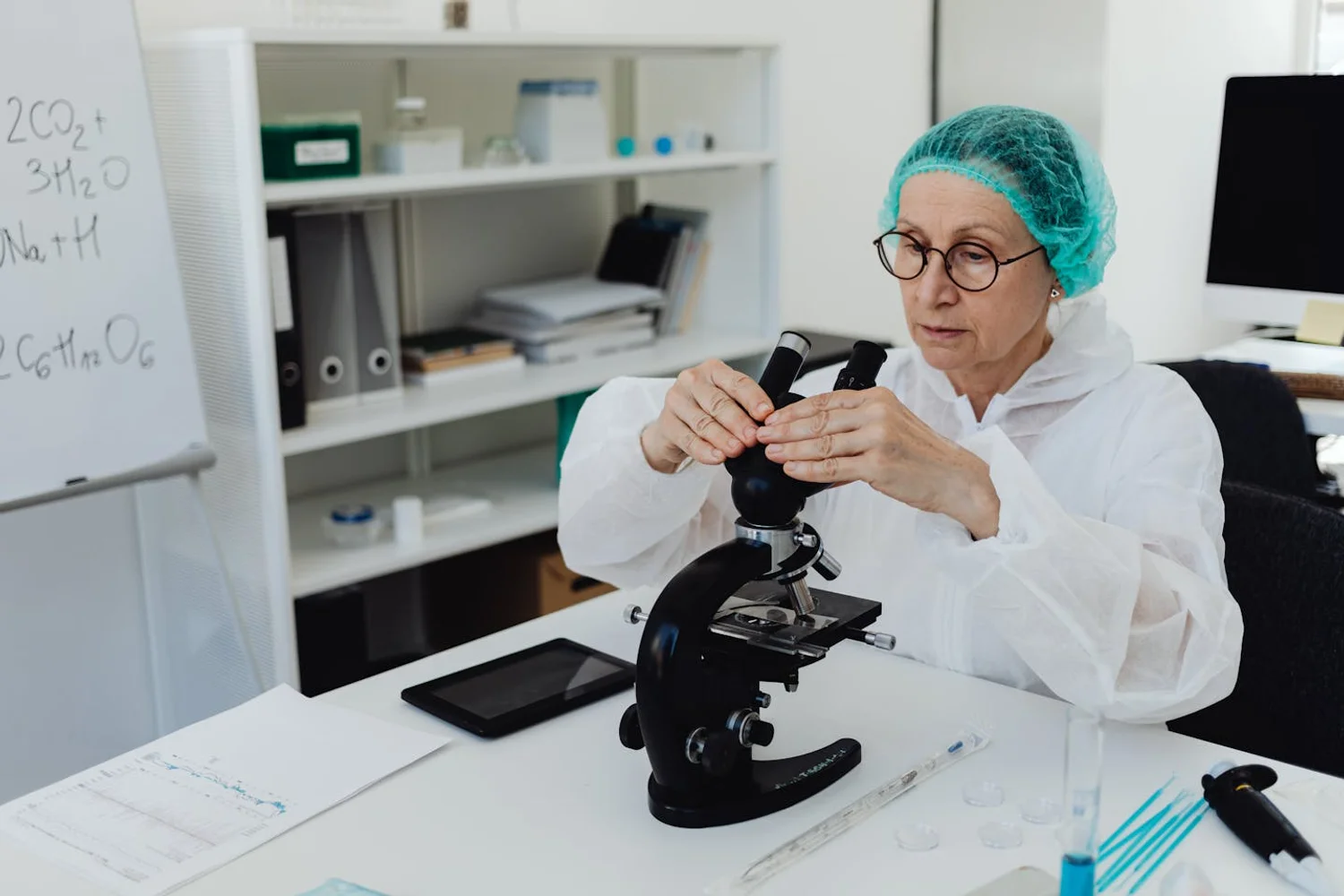Fono Aprende Colombia · researcher professional clinical adult