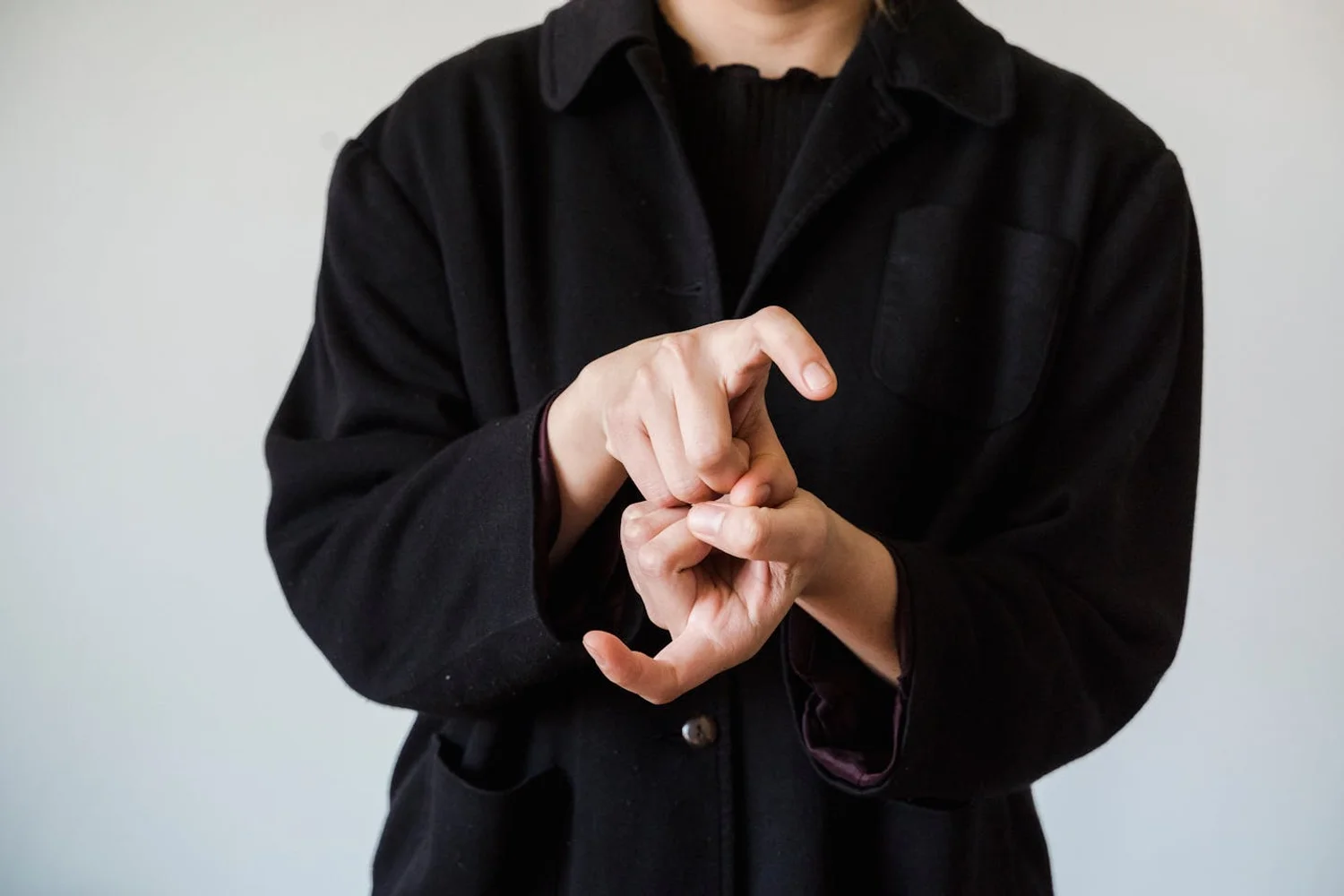 Fono Aprende Colombia · sign language interpreter classroom deaf