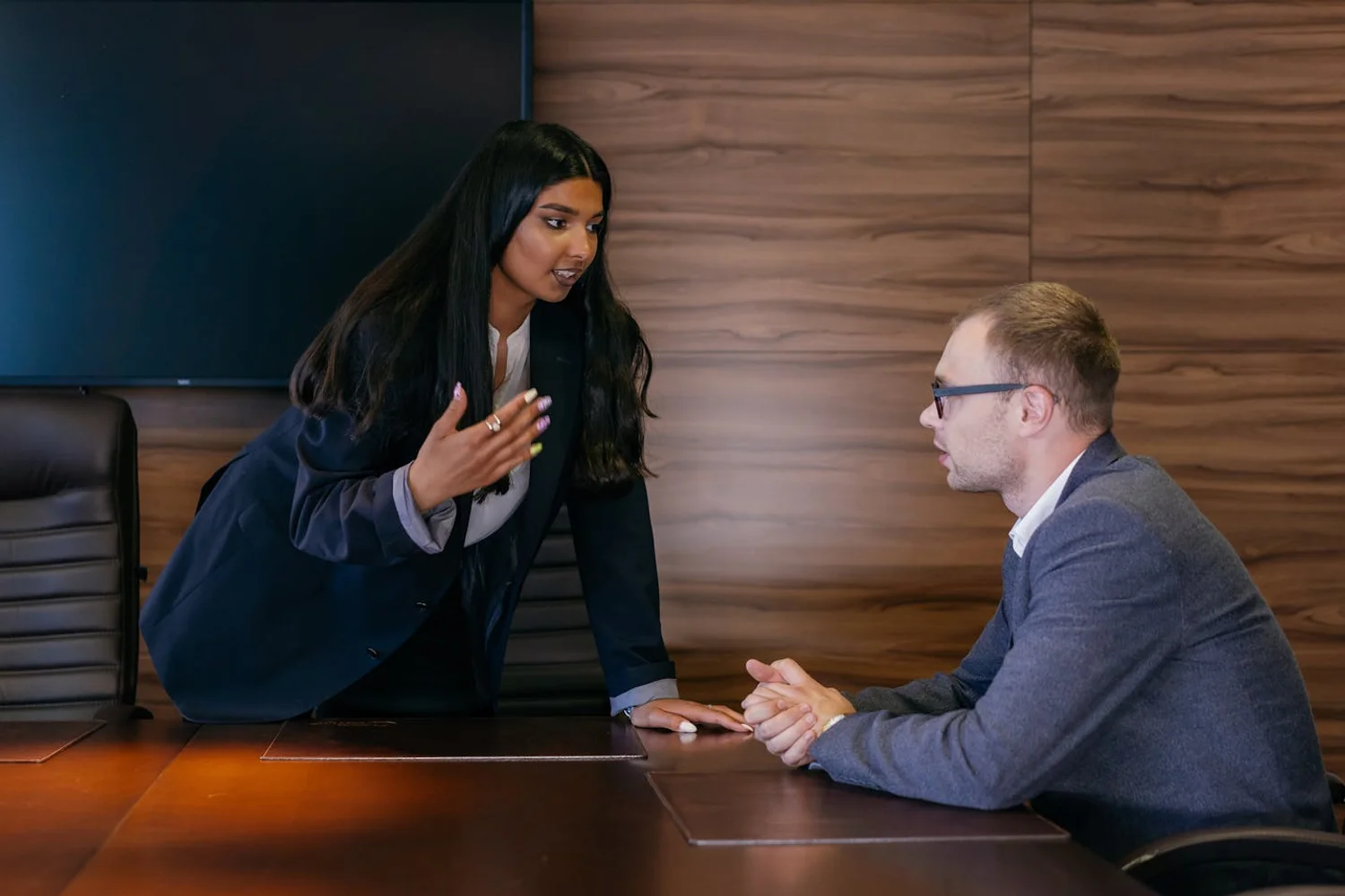 Fono Aprende Colombia · body language professional conversation