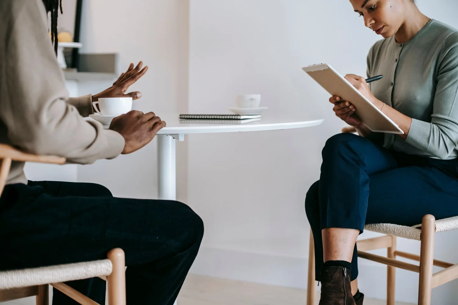 Fono Aprende Colombia · therapist communication adult consultation