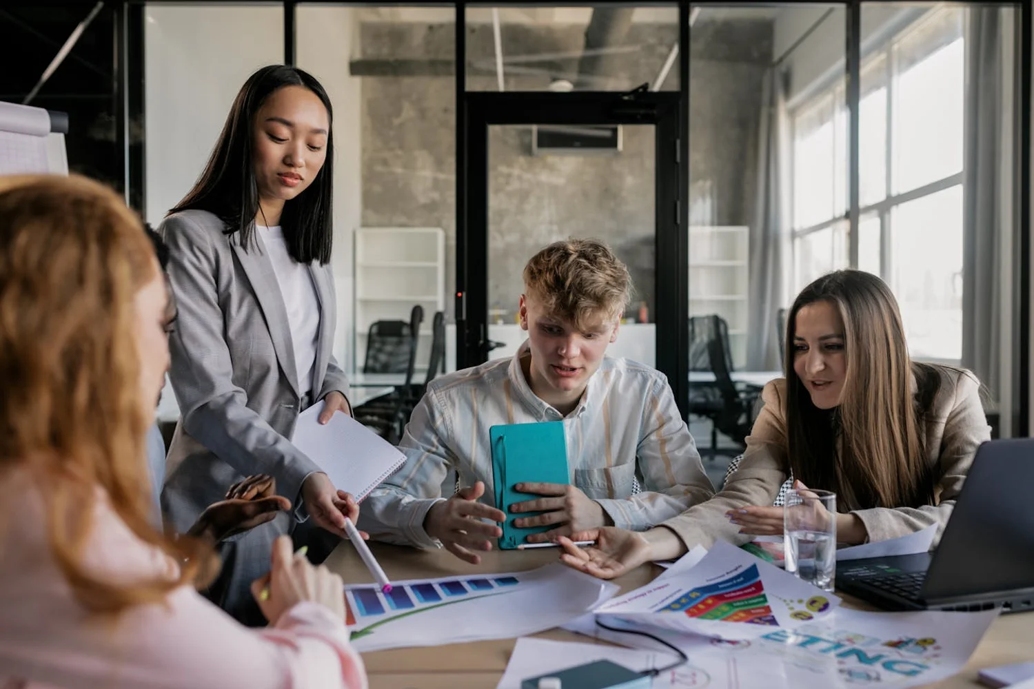 Fono Aprende Colombia · marketing professional team office