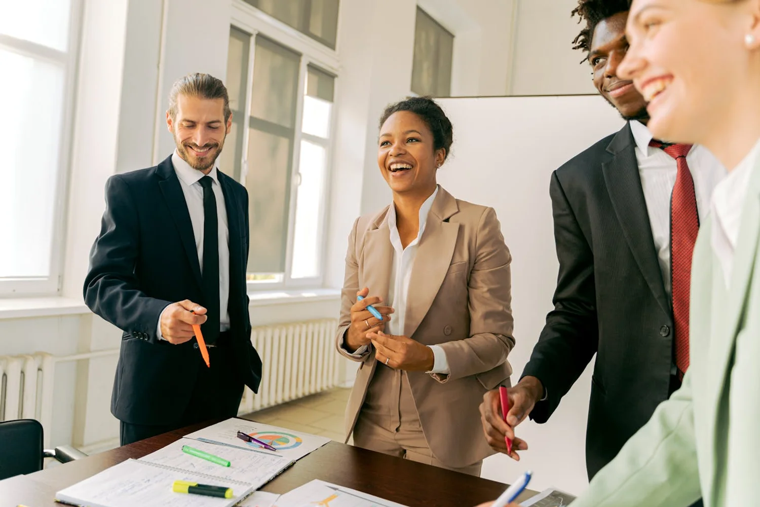 Fono Aprende Colombia · research professional diverse team office